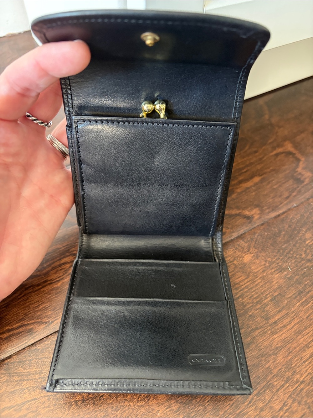 RARE Vintage Coach Water Buffalo Kisslock Black Wallet - Picture 2 of 6